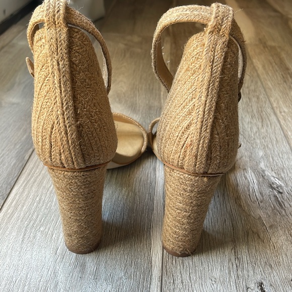 Jeffrey Campbell Tan Rowboat Ankle
Strap Sandal Sz 10 - Picture 5 of 7